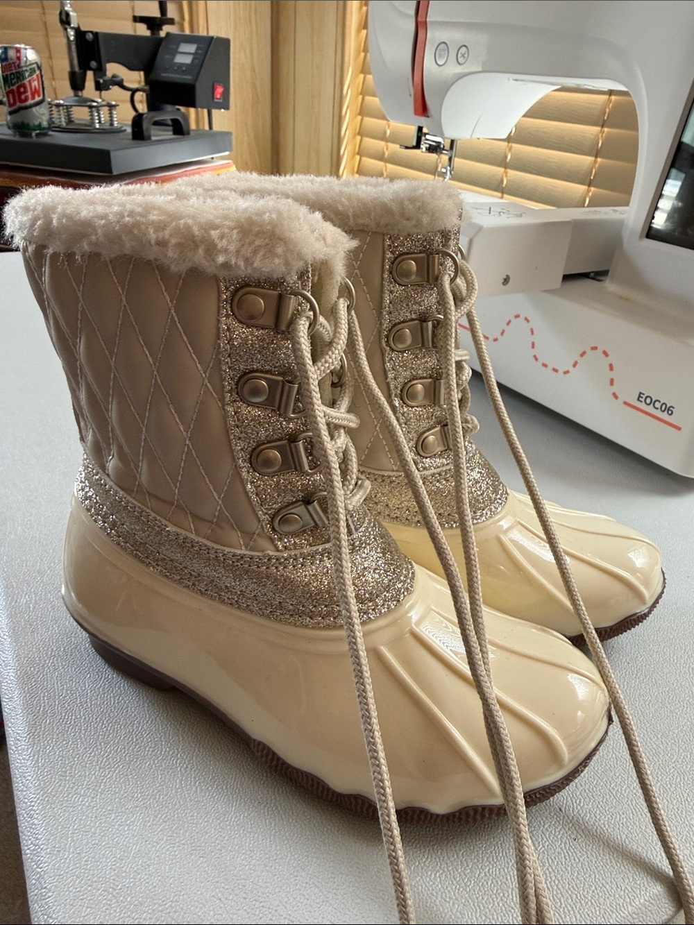 Mudd Cream Quilted Lace-Up Winter Boots with Glitter Trim